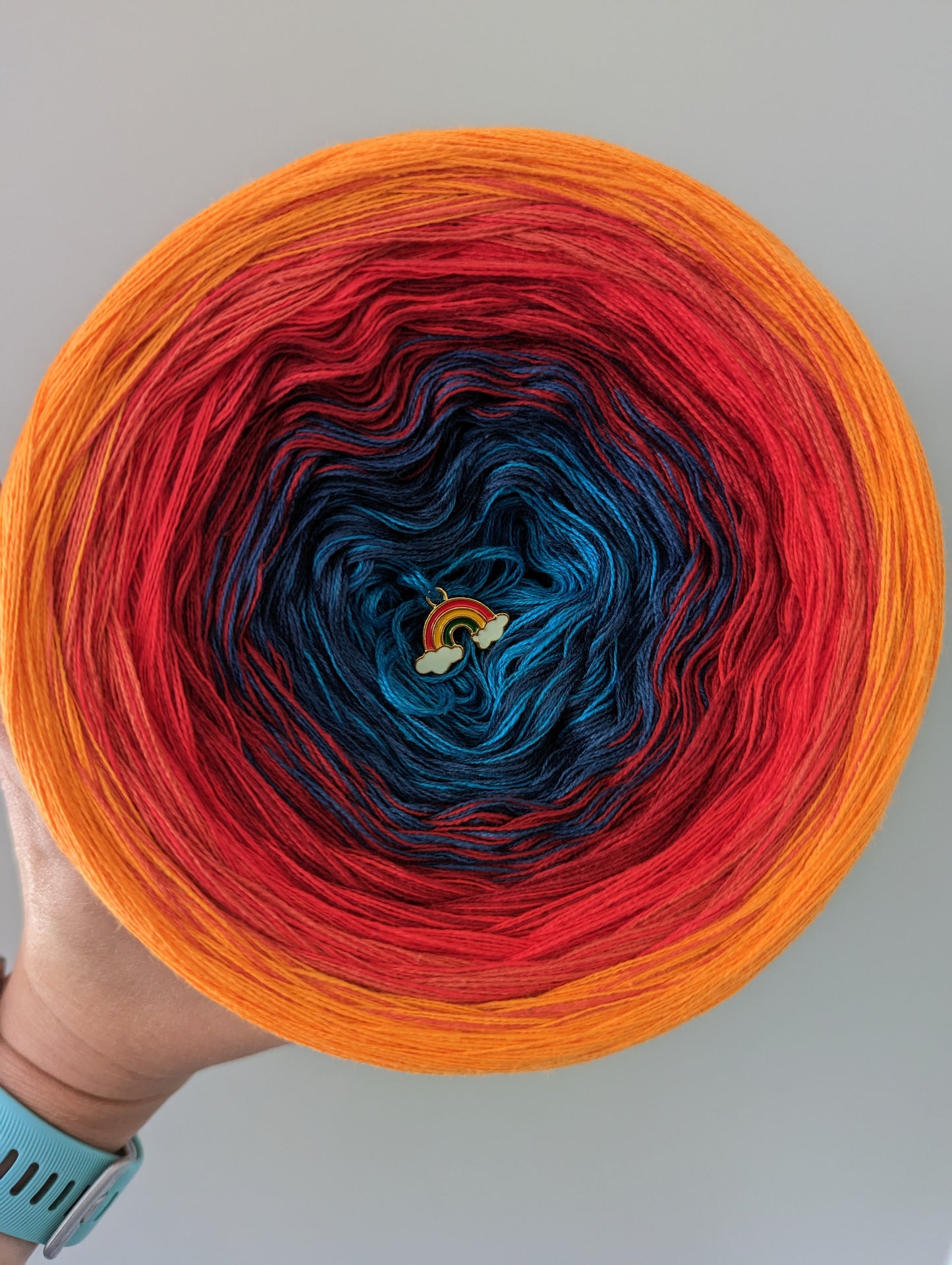 Gradient ombre yarn cake, colour combination C235