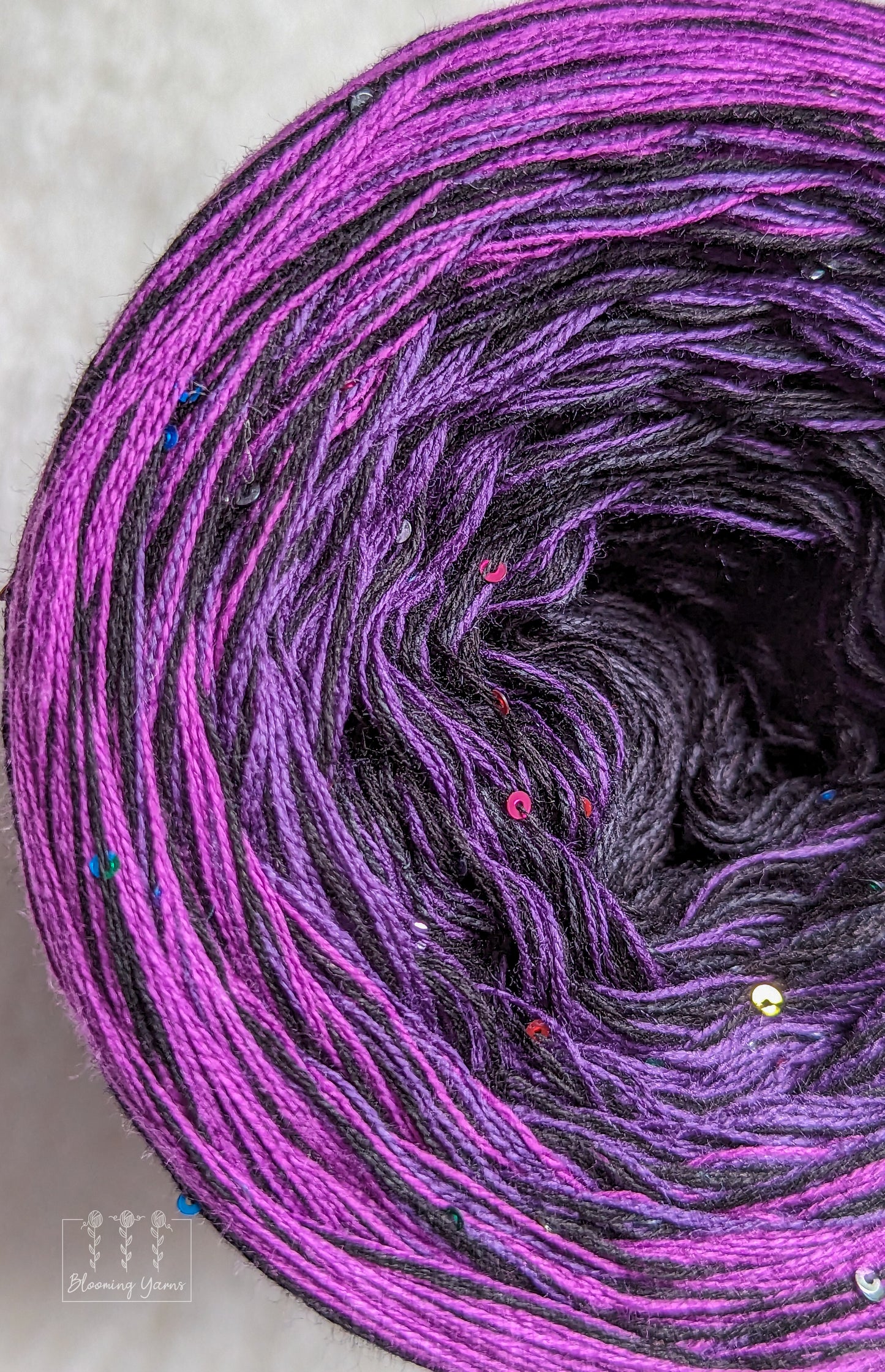 Ombre gradient yarn cake with sequins C249