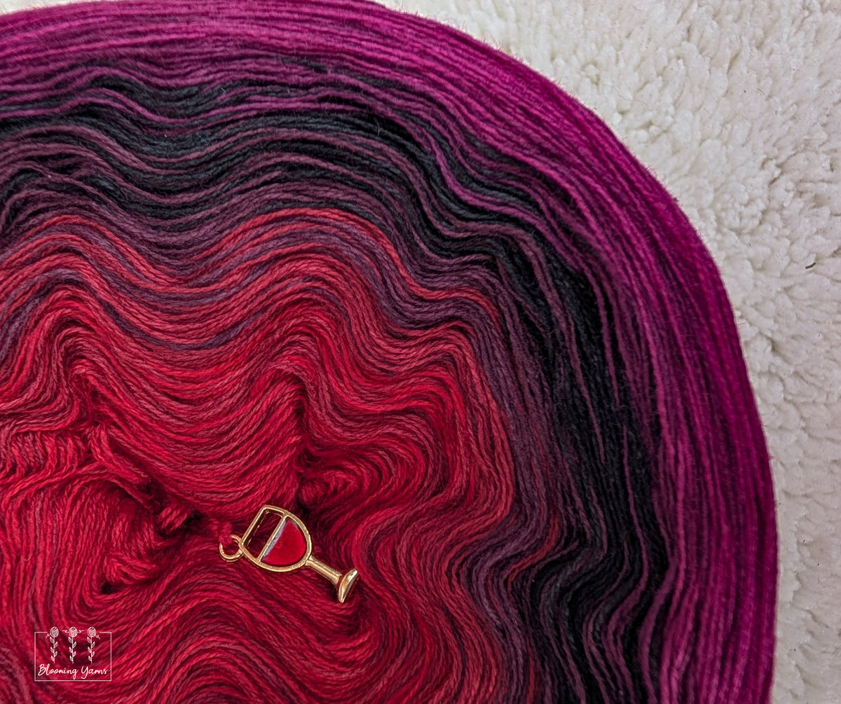 "Plum Wine" gradient ombre yarn cake