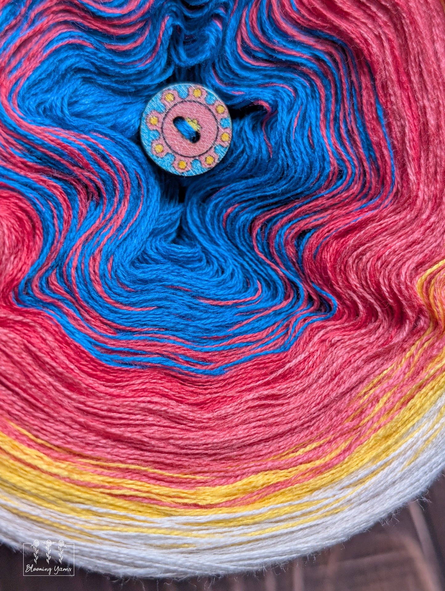 "Beach Day" gradient ombre yarn cake