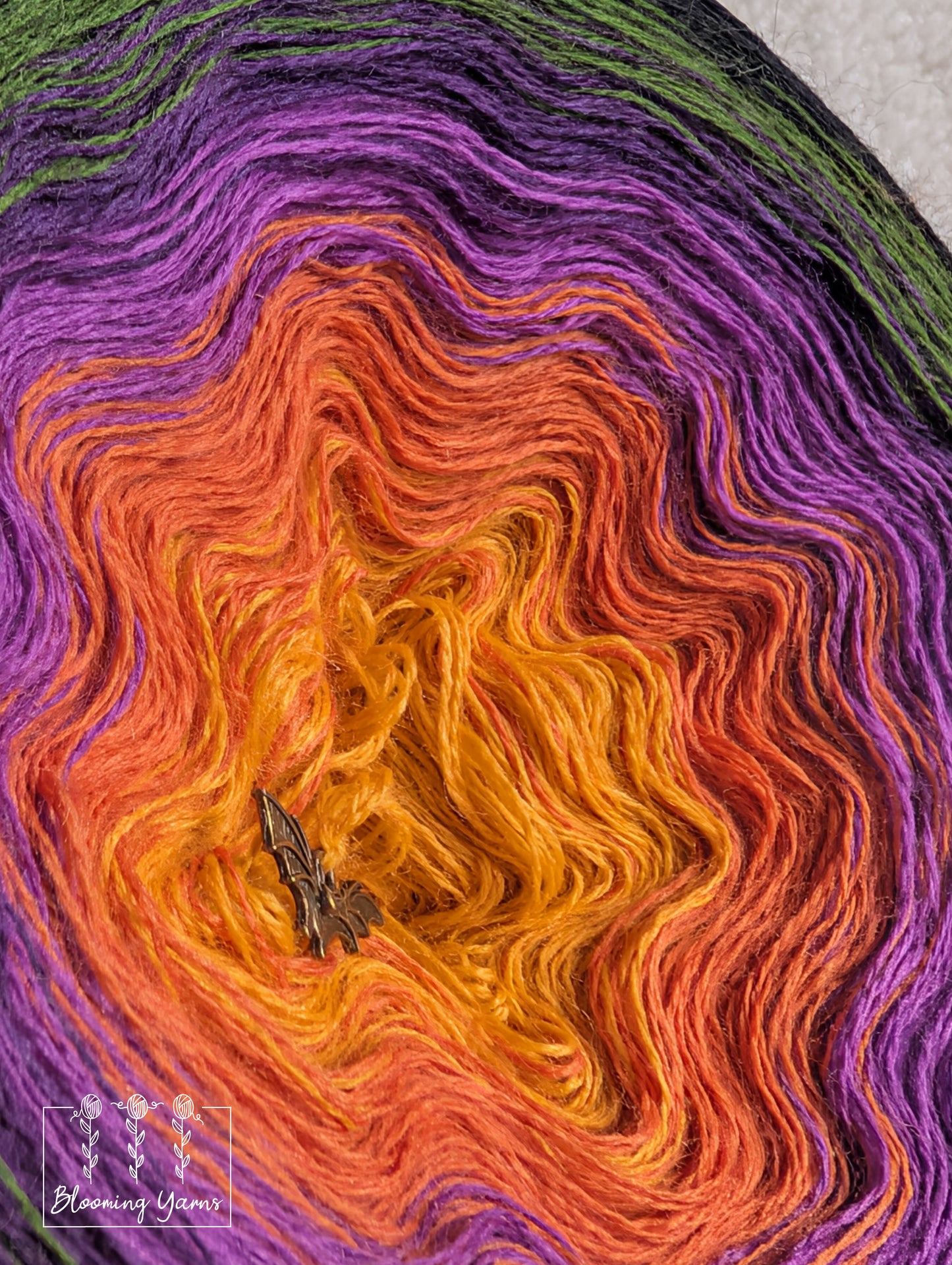 Gradient ombre yarn cake colour combination MA026