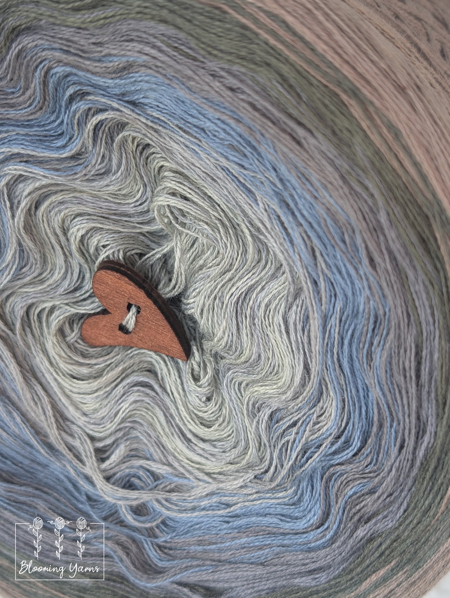 Gradient ombre yarn cake colour combination C400 "Mountain Mist"