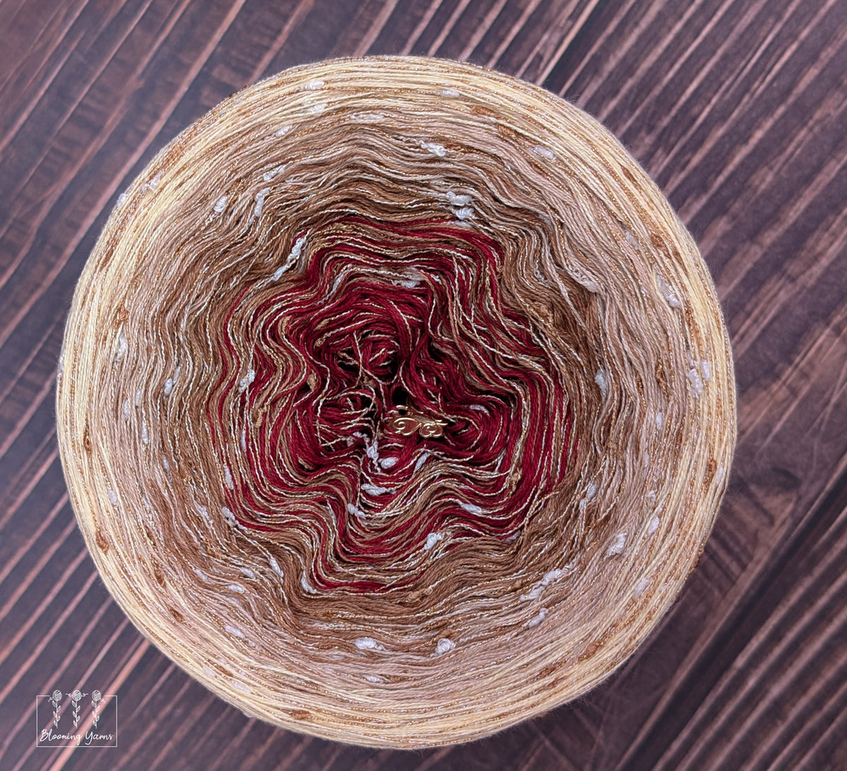 "Mountain Creme" gradient ombre yarn cake colour combination