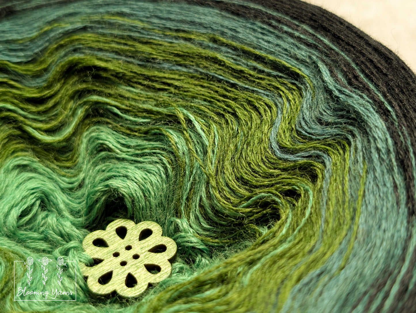 Gradient ombre yarn cake colour combination MA025