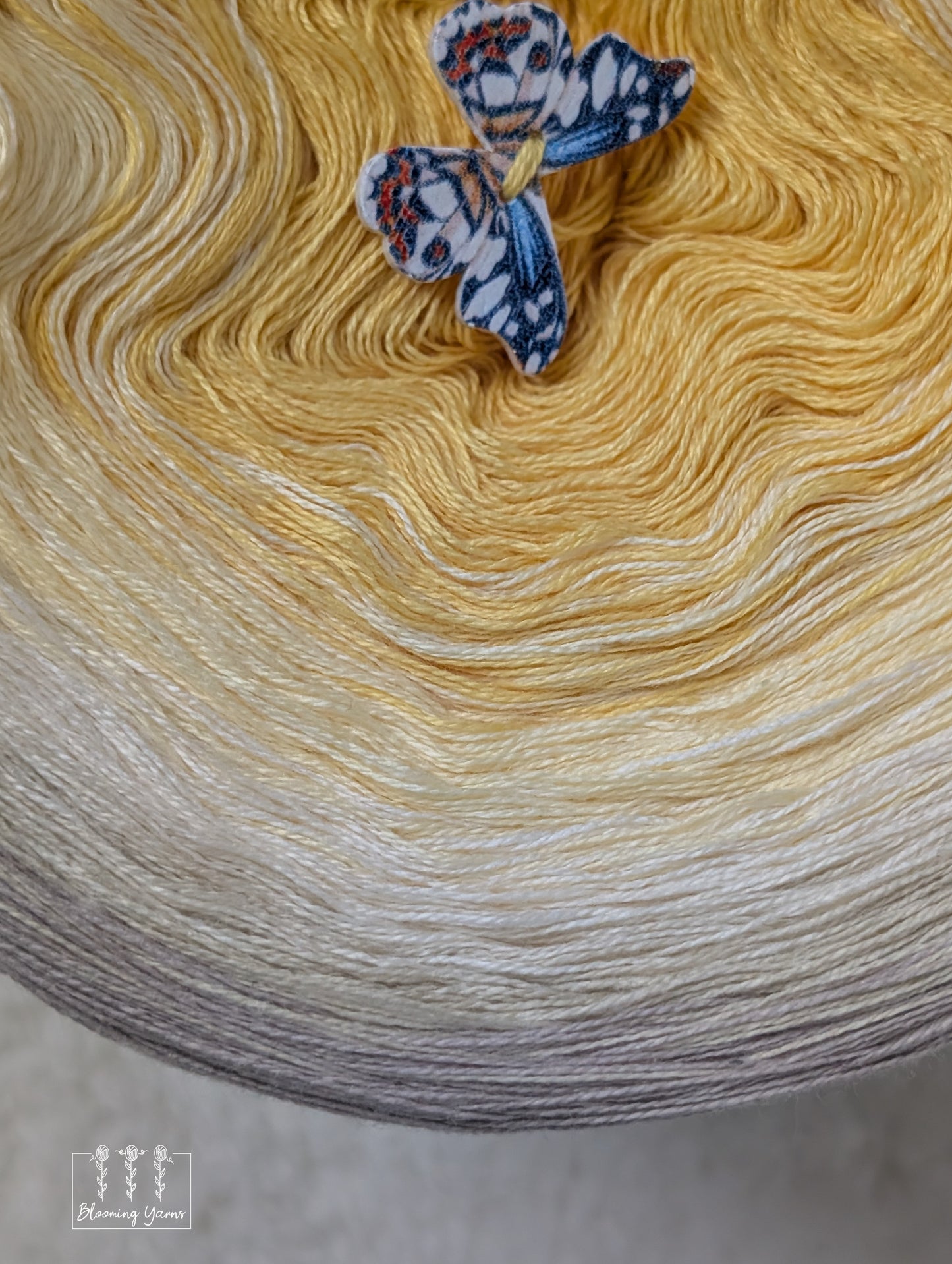 Gradient ombre yarn cake colour combination C422