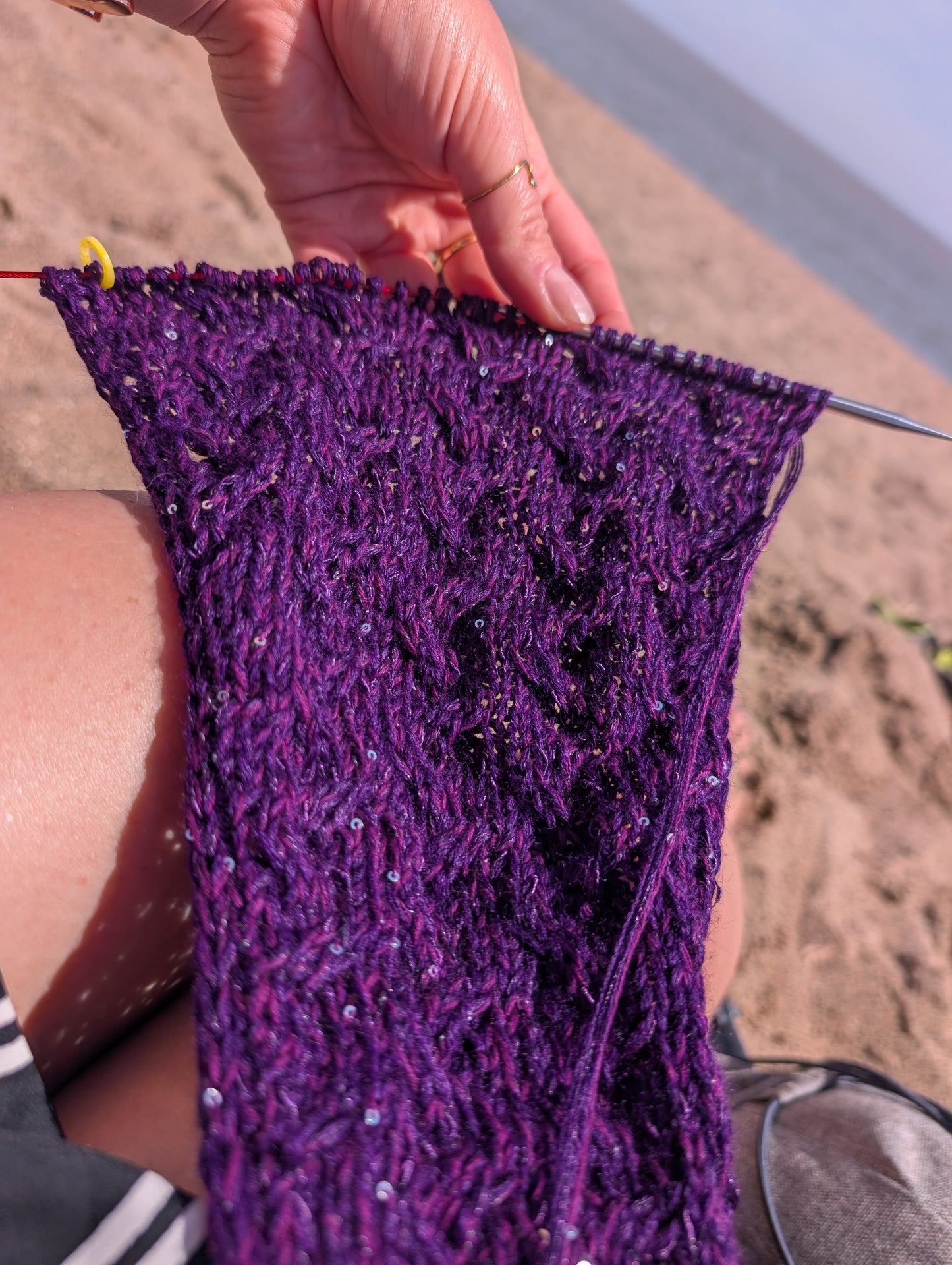 Merino/acrylic blend yarn cake with sequins MA048'