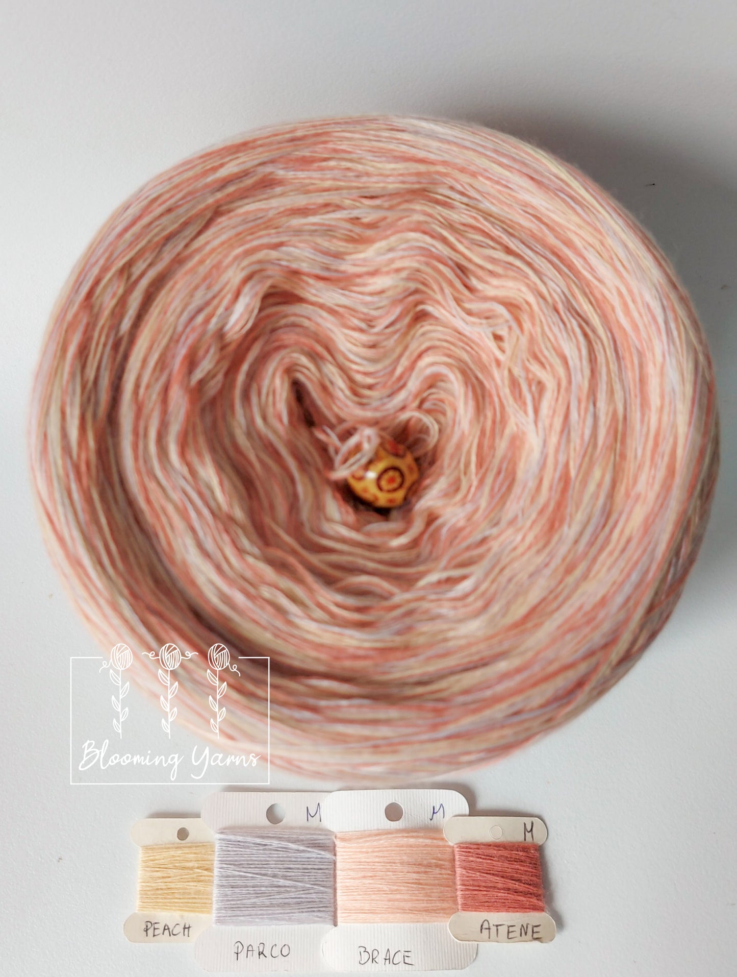Melange yarn cake, colour combination M021