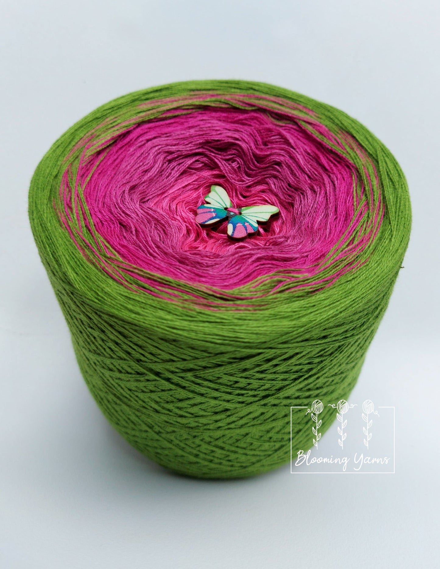 Gradient ombre yarn cake, colour combination C118