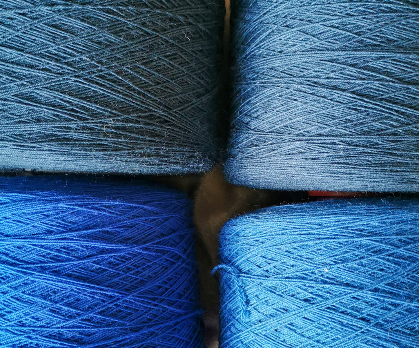 wool/nylon blend yarn in blue "cobalt"