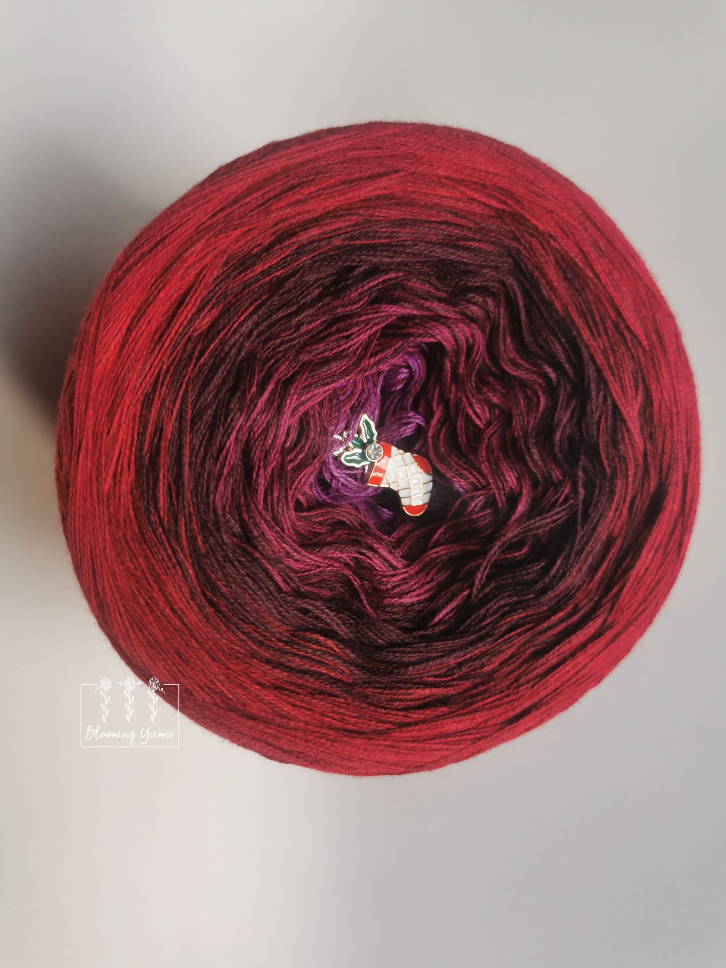 Gradient ombre yarn cake, colour combination C181