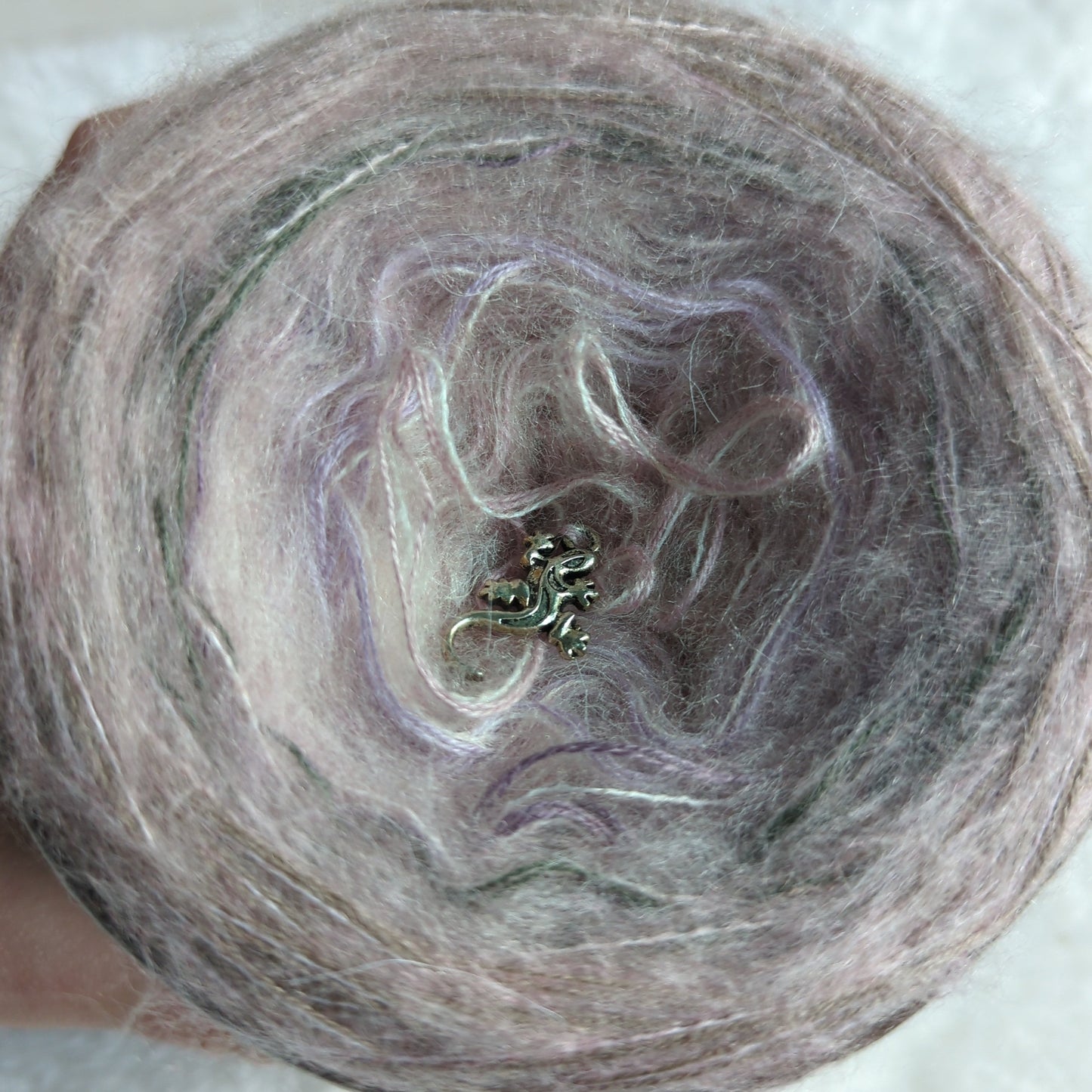 FC022 cotton/acrylic ombre yarn cake, 250g, about 1000m, 2ply+ mohair mix thread