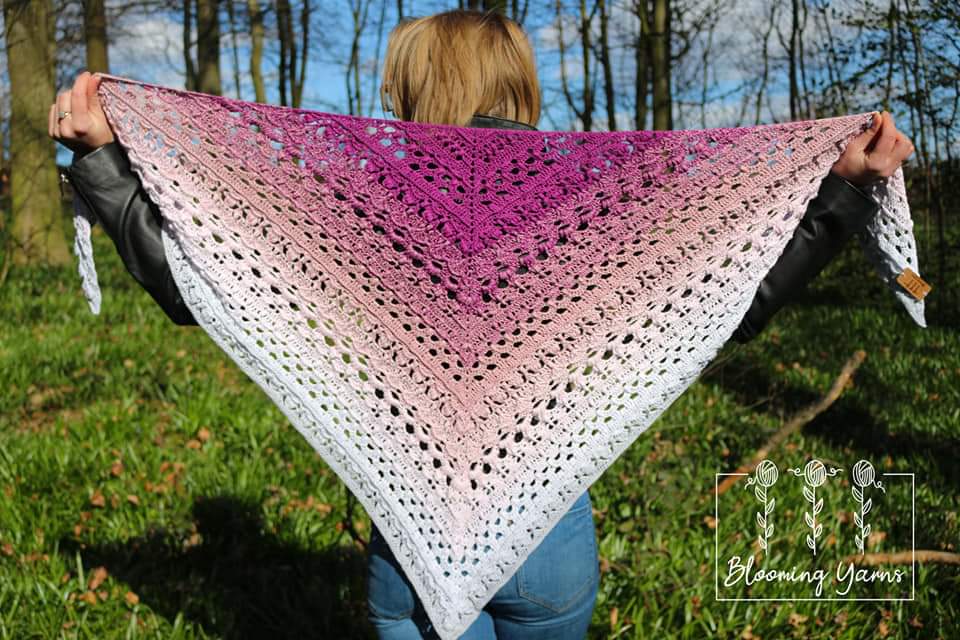 Raisa shawl pattern by Ancy-Fancy