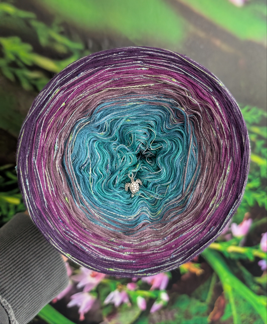 Gradient ombre yarn cake, colour combination C164