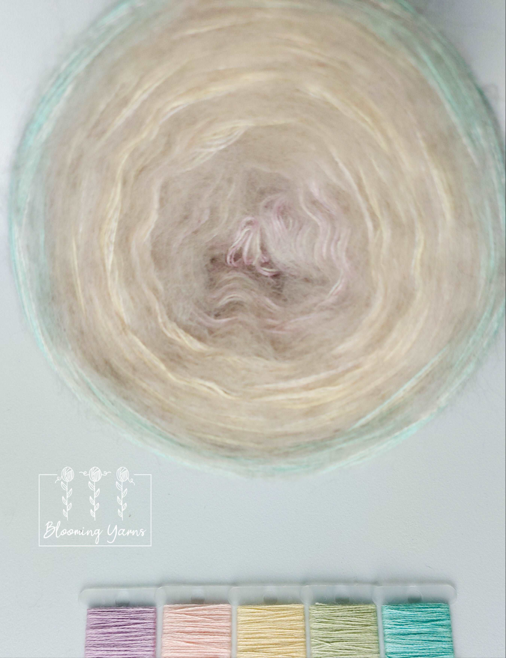 Fluffy yarn cake FC001