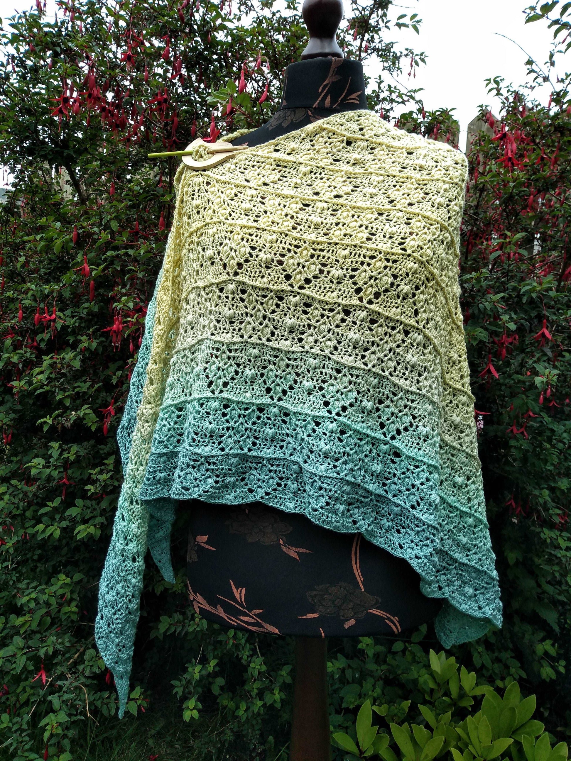 Silento shawl pattern by Dreamer- Szydełkowe Marzenia