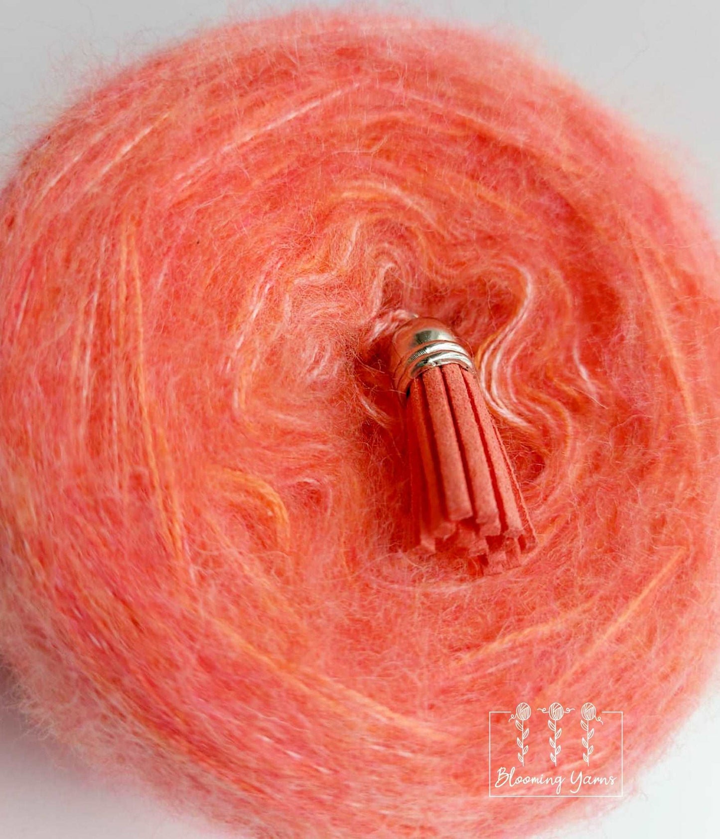 Fluffy yarn cake FC009