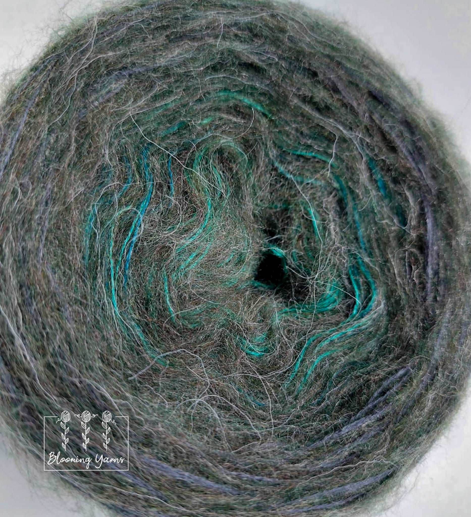 Fluffy cake FM013 , 170g, 2ply+ mohair mix , 650m