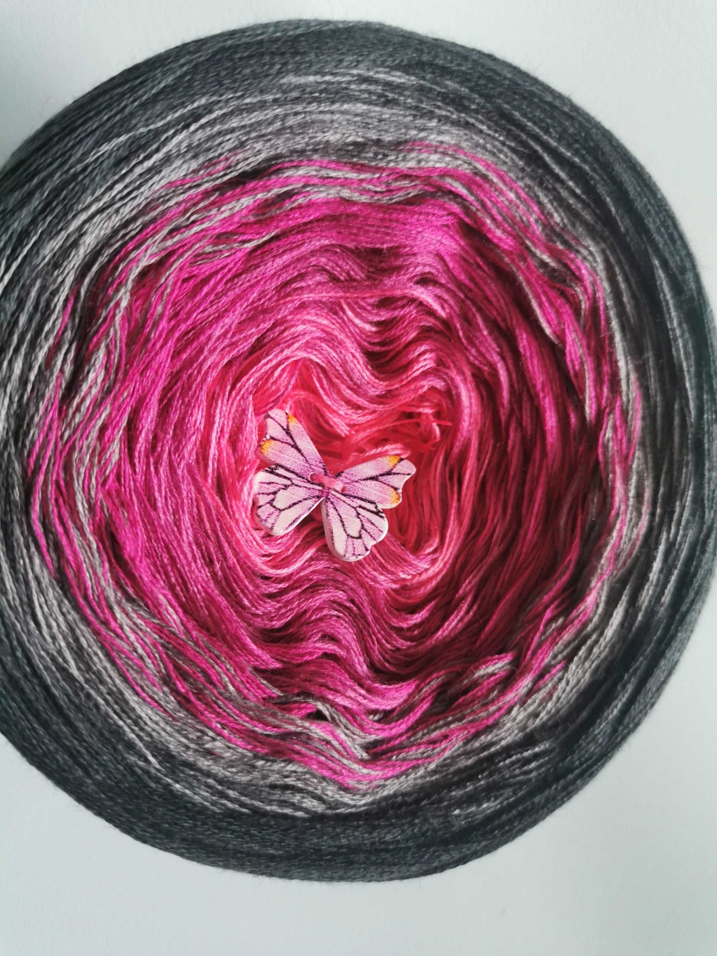 Gradient ombre yarn cake, colour combination C029