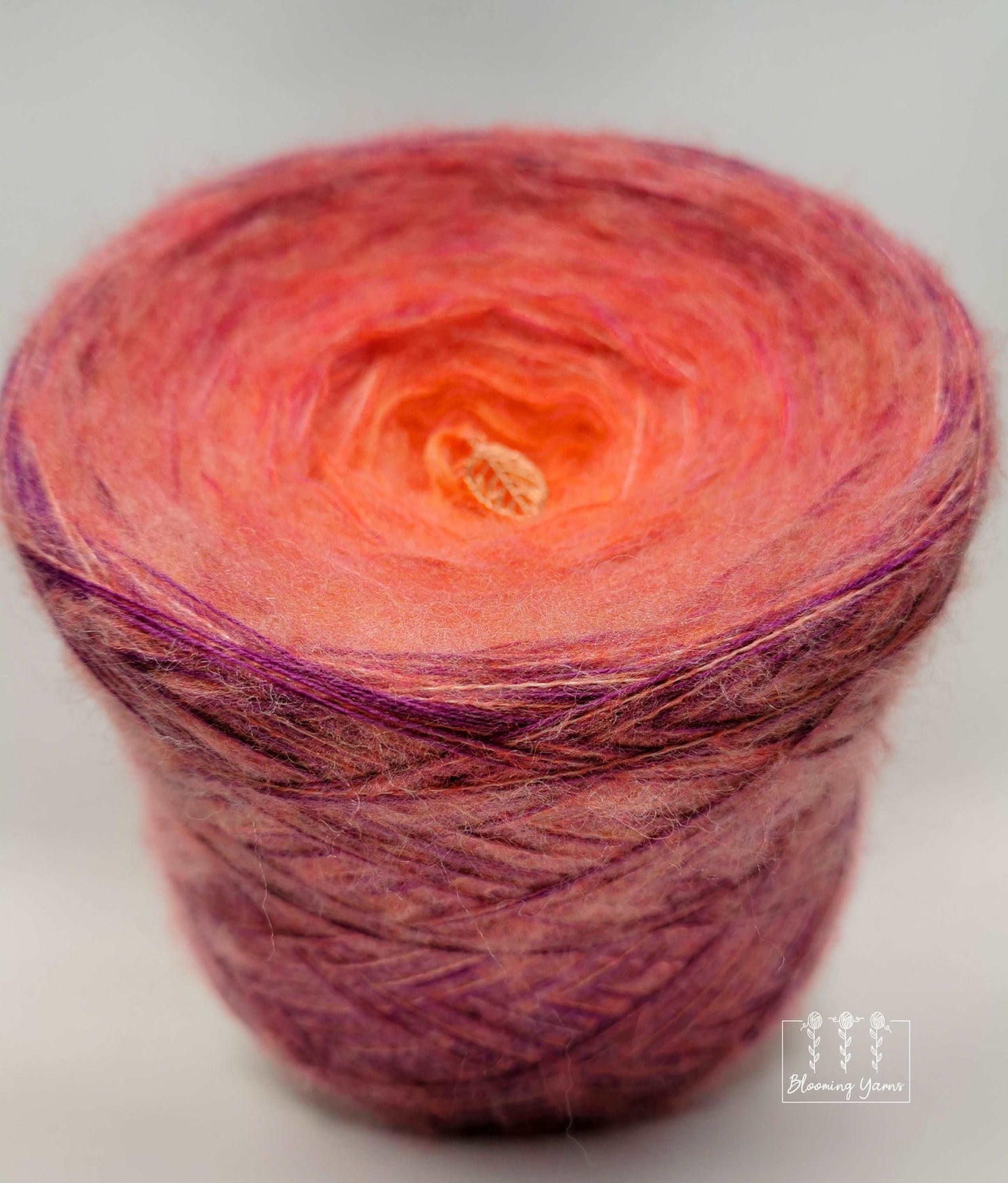 Fluffy yarn cake FC014