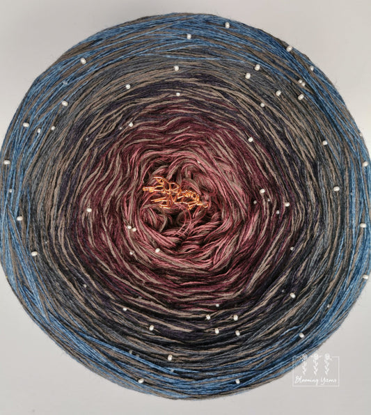 Gradient yarn cake, colour combination M045