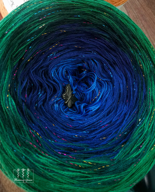 Gradient ombre yarn cake, colour combination C012