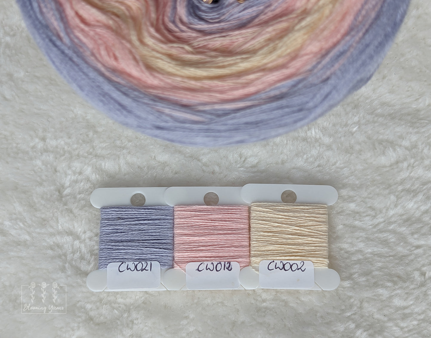 Gradient ombre yarn cake, colour combination CMW003