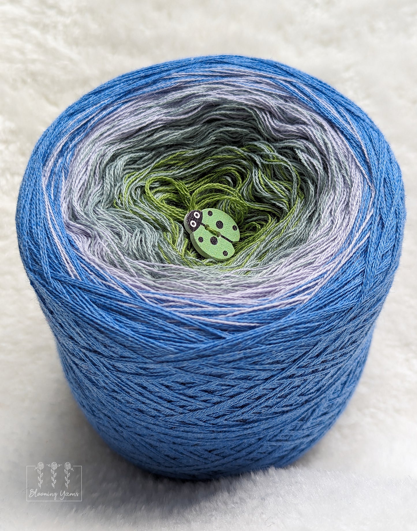 Gradient ombre yarn cake, colour combination CMW006