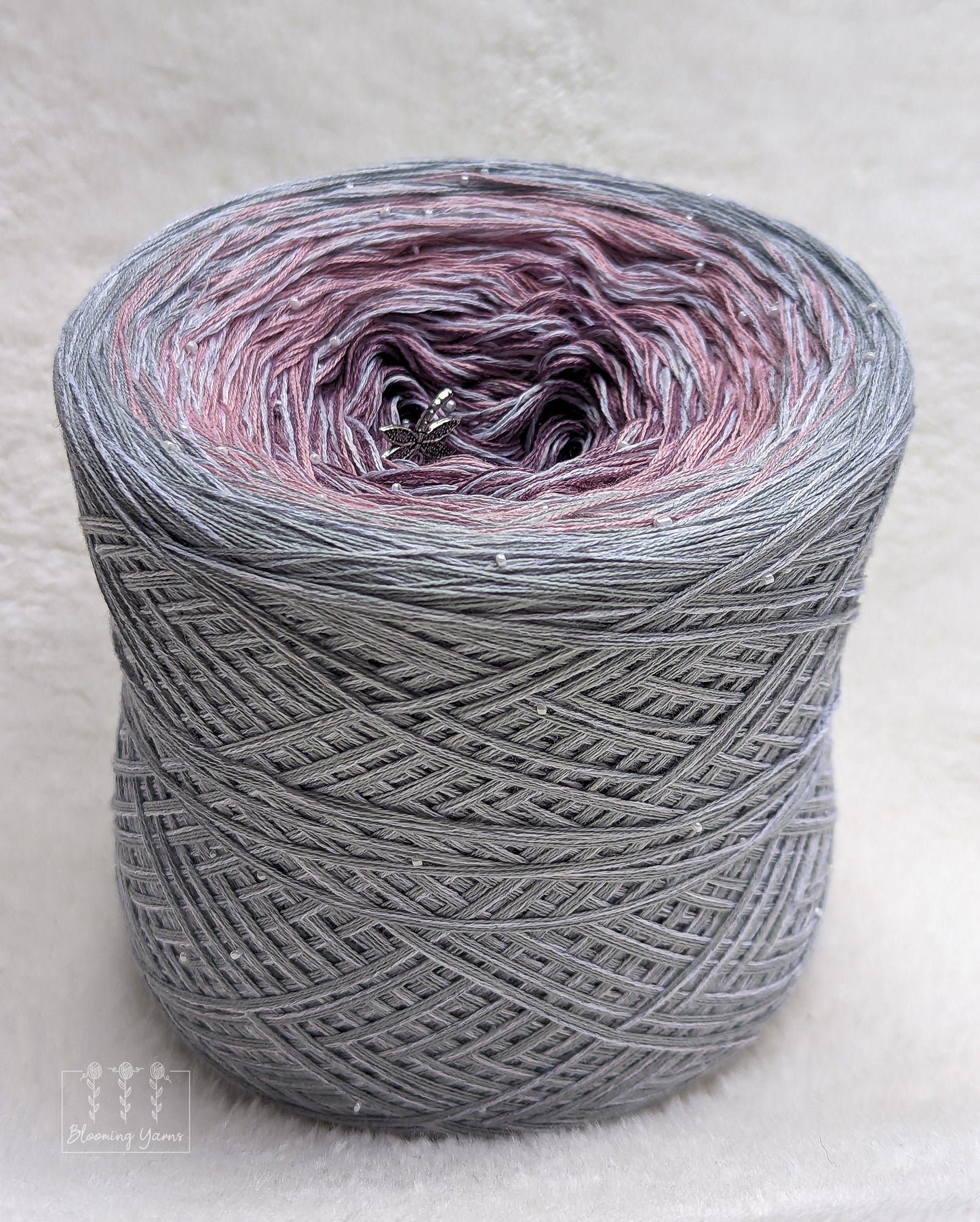 Gradient ombre yarn cake, colour combination C183