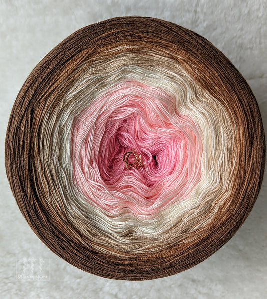 "Dark Palomino" gradient ombre yarn cake created by Ancy-Fancy