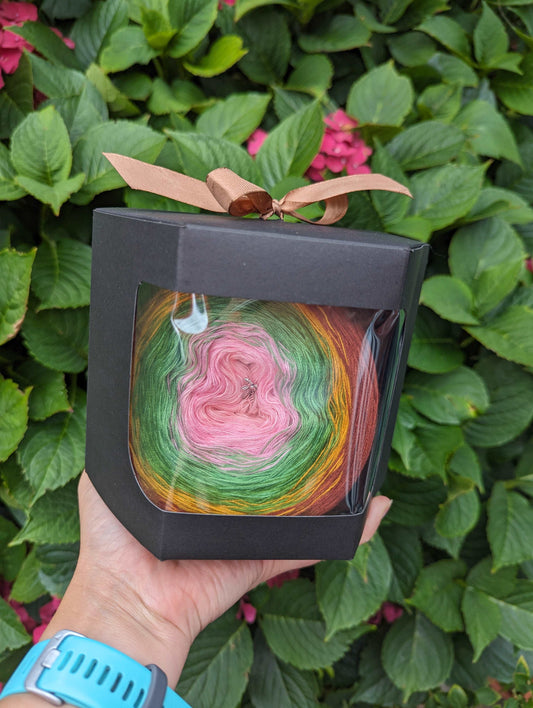 Gift packaging box for yarn cake upto 300g