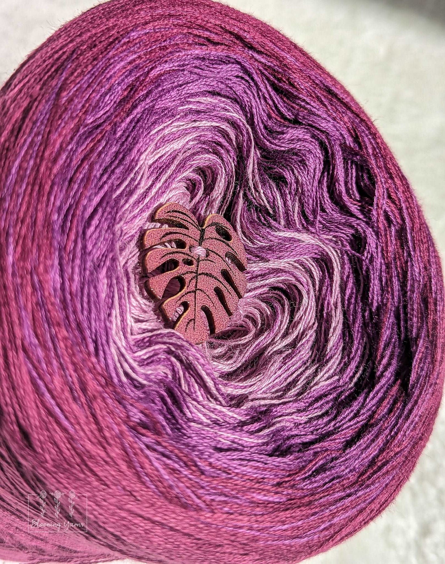 Gradient ombre yarn cake, colour combination C263