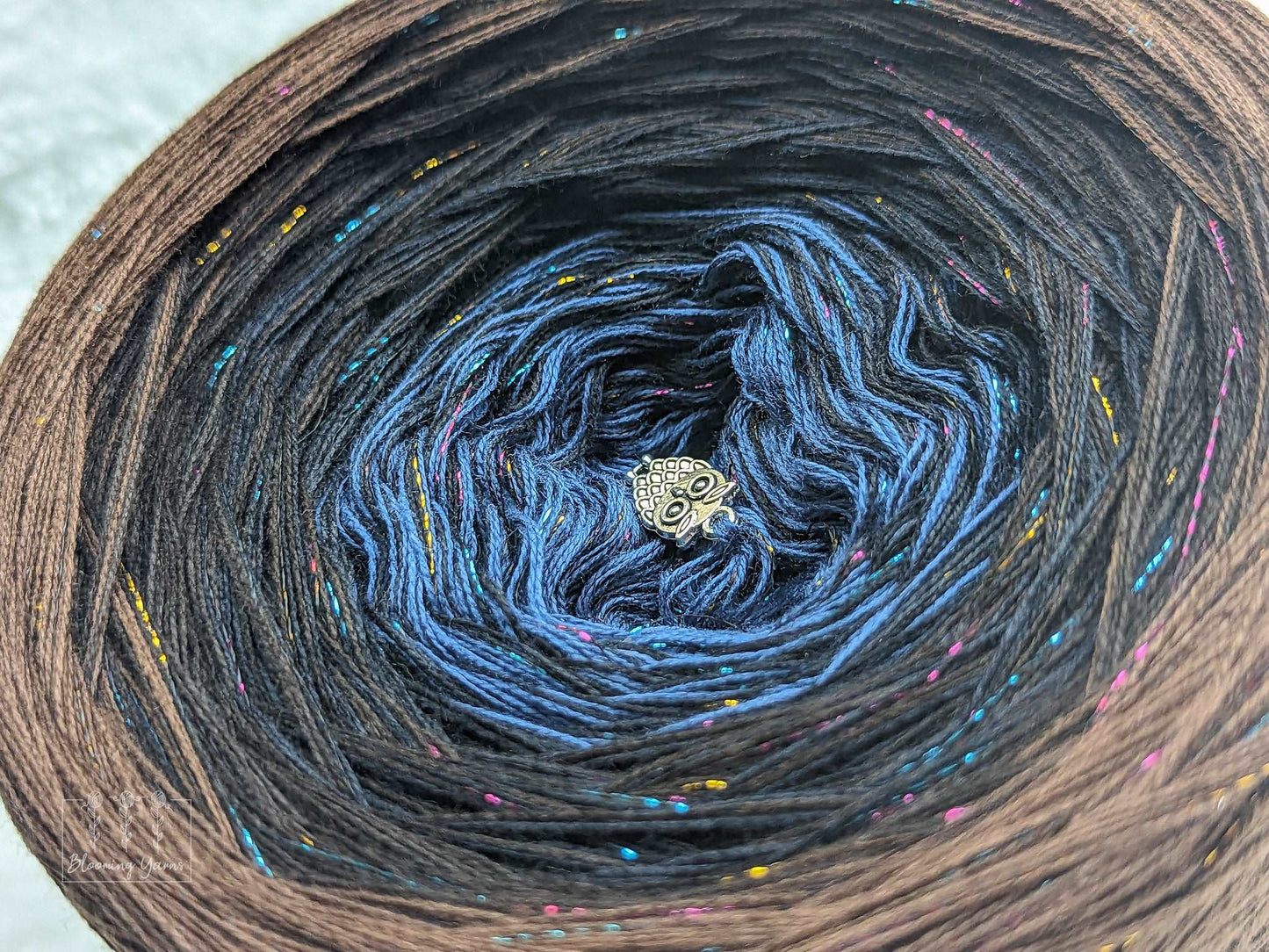 Gradient ombre yarn cake, colour combination C267