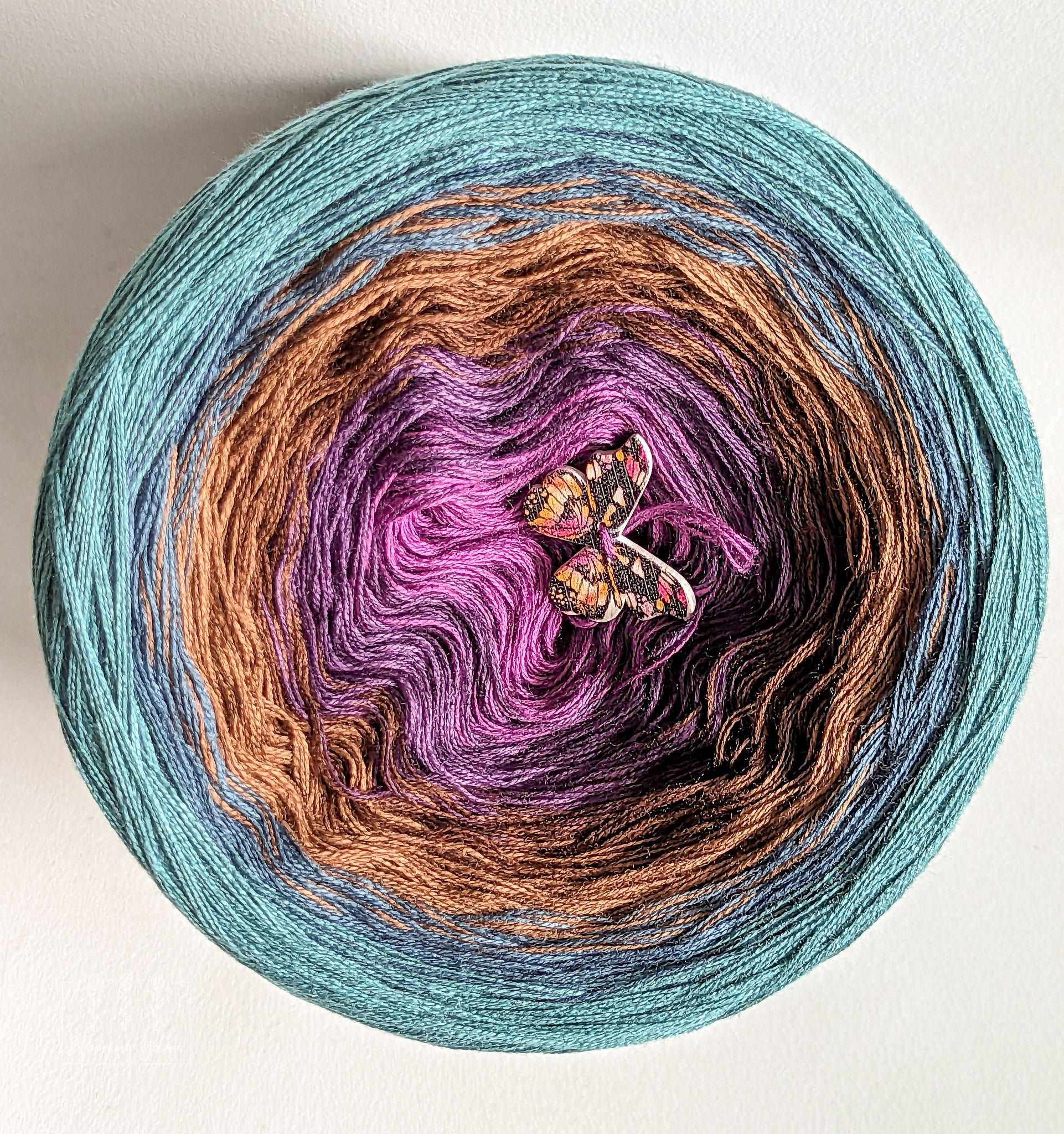 Gradient ombre yarn cake, colour combination C269