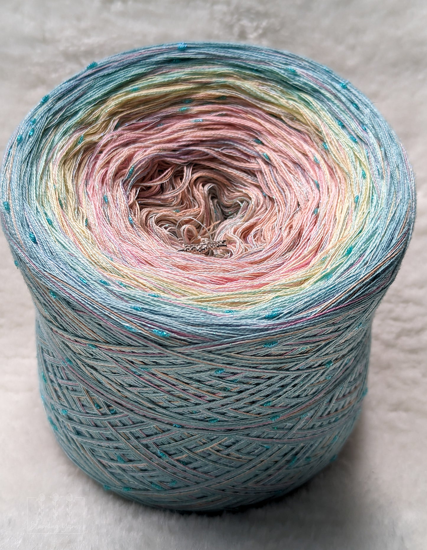 Gradient ombre yarn cake, colour combination C291