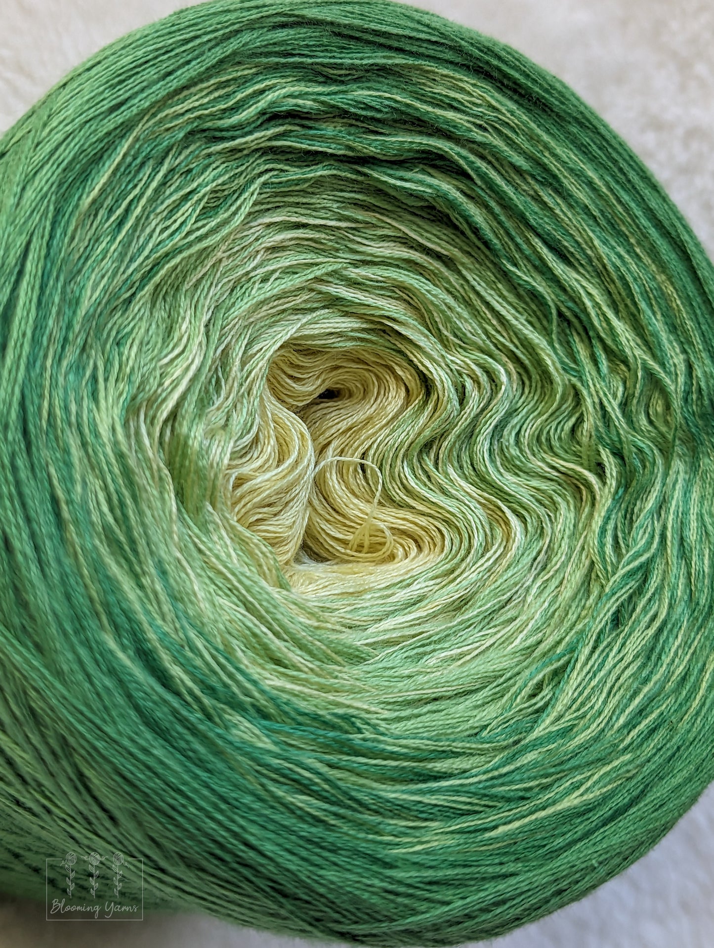 Gradient yarn cake, colour combination CM199