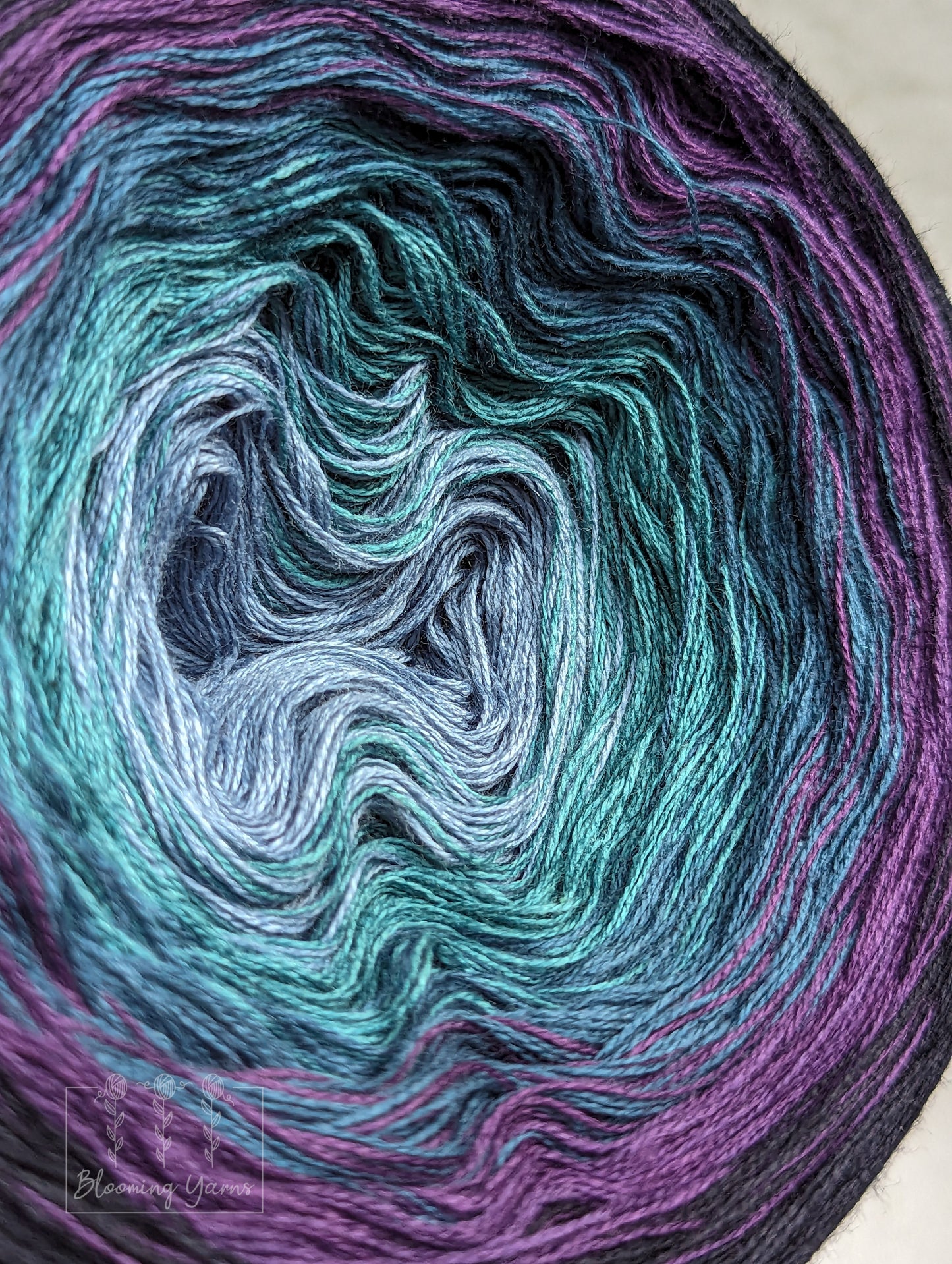 Gradient ombre yarn cake, colour combination C288