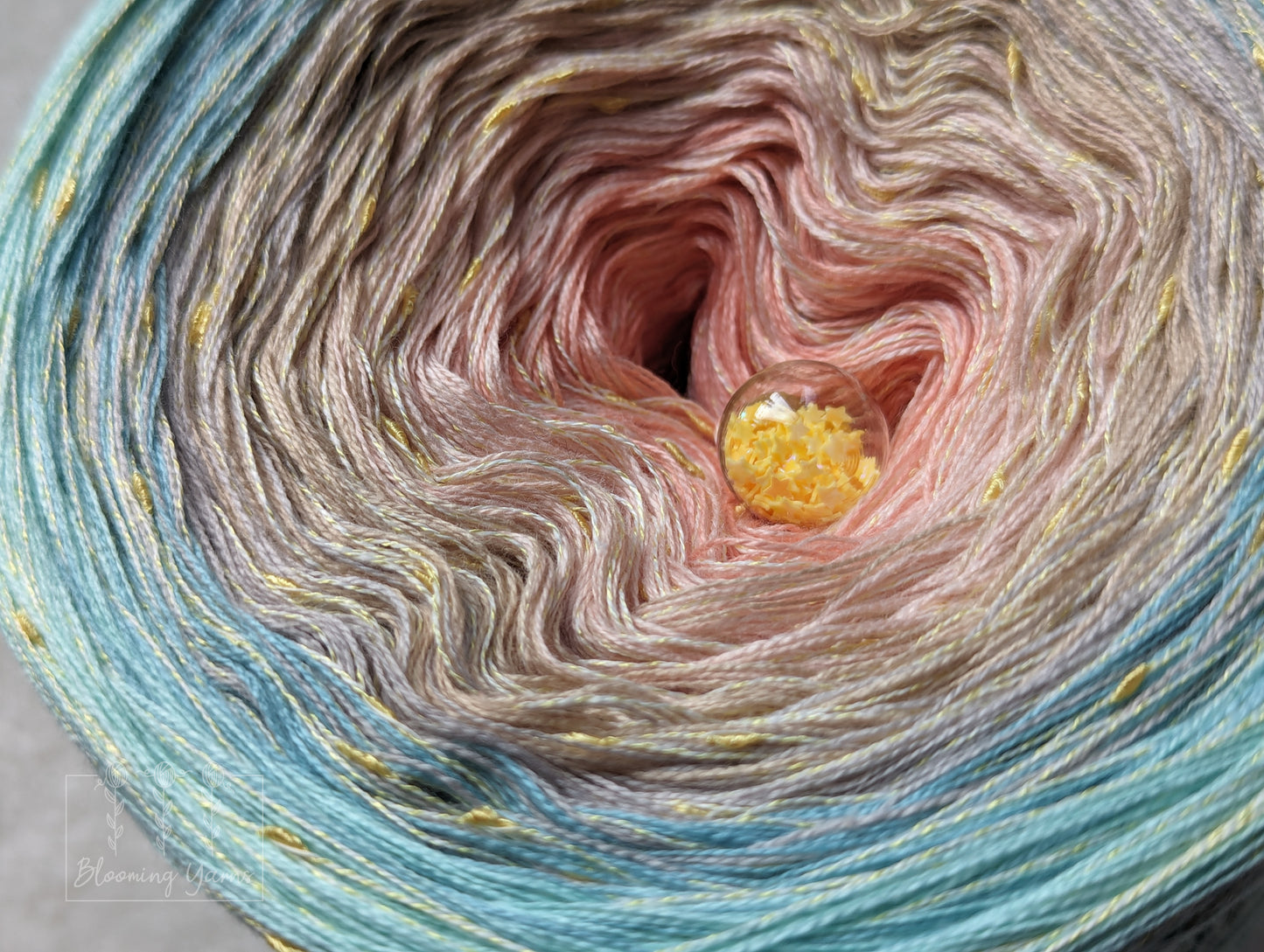 Gradient ombre yarn cake, colour combination C296