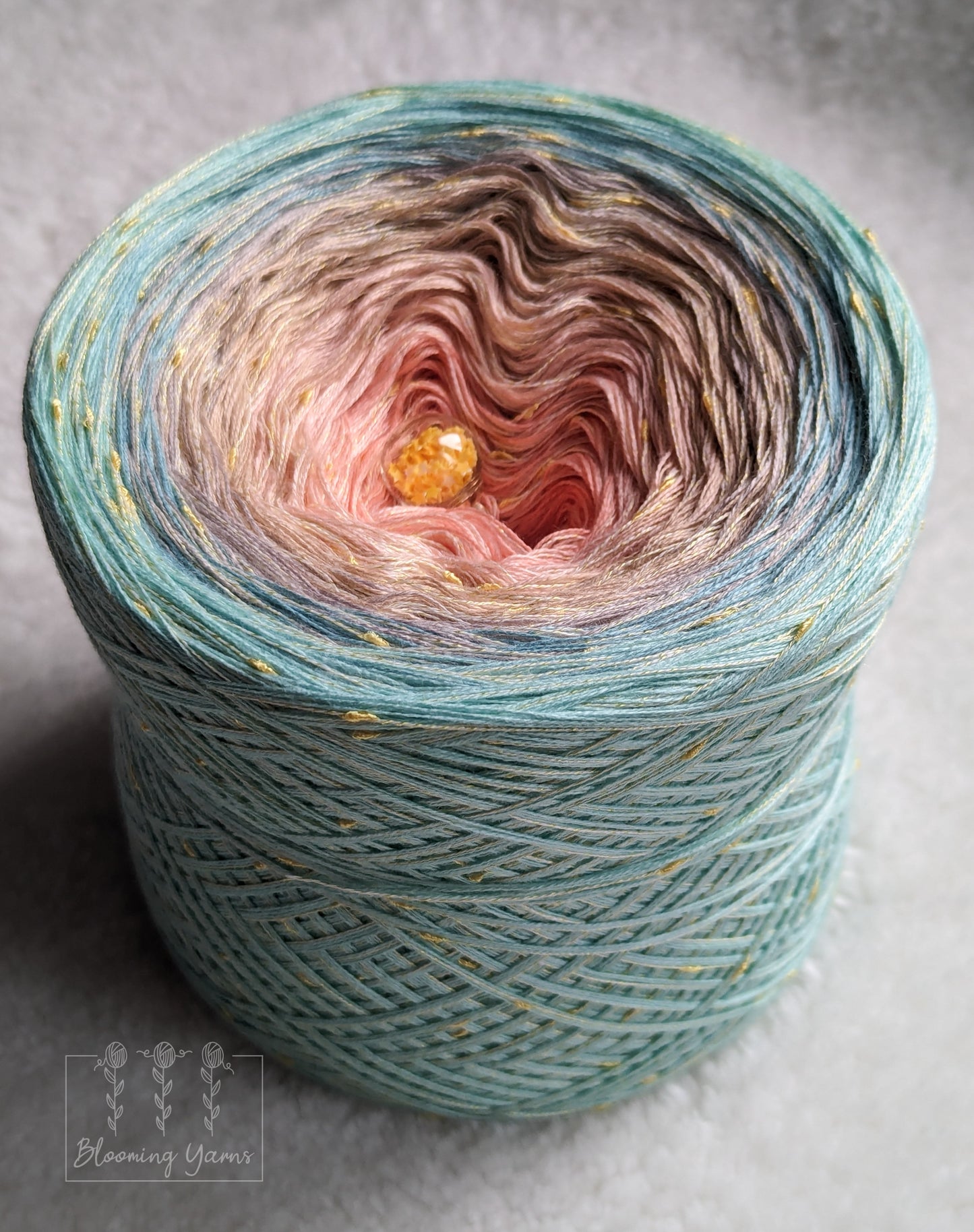 Gradient ombre yarn cake, colour combination C296