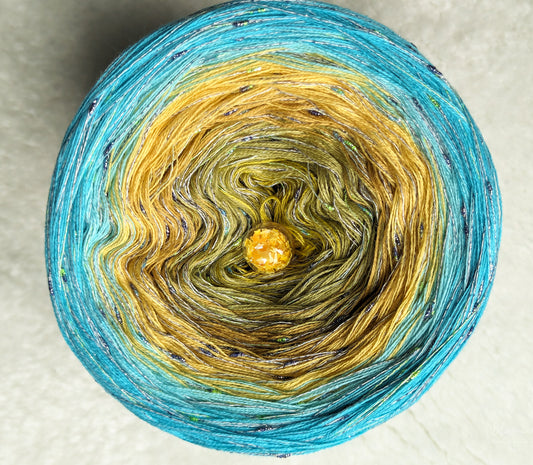 Gradient ombre yarn cake, colour combination C301