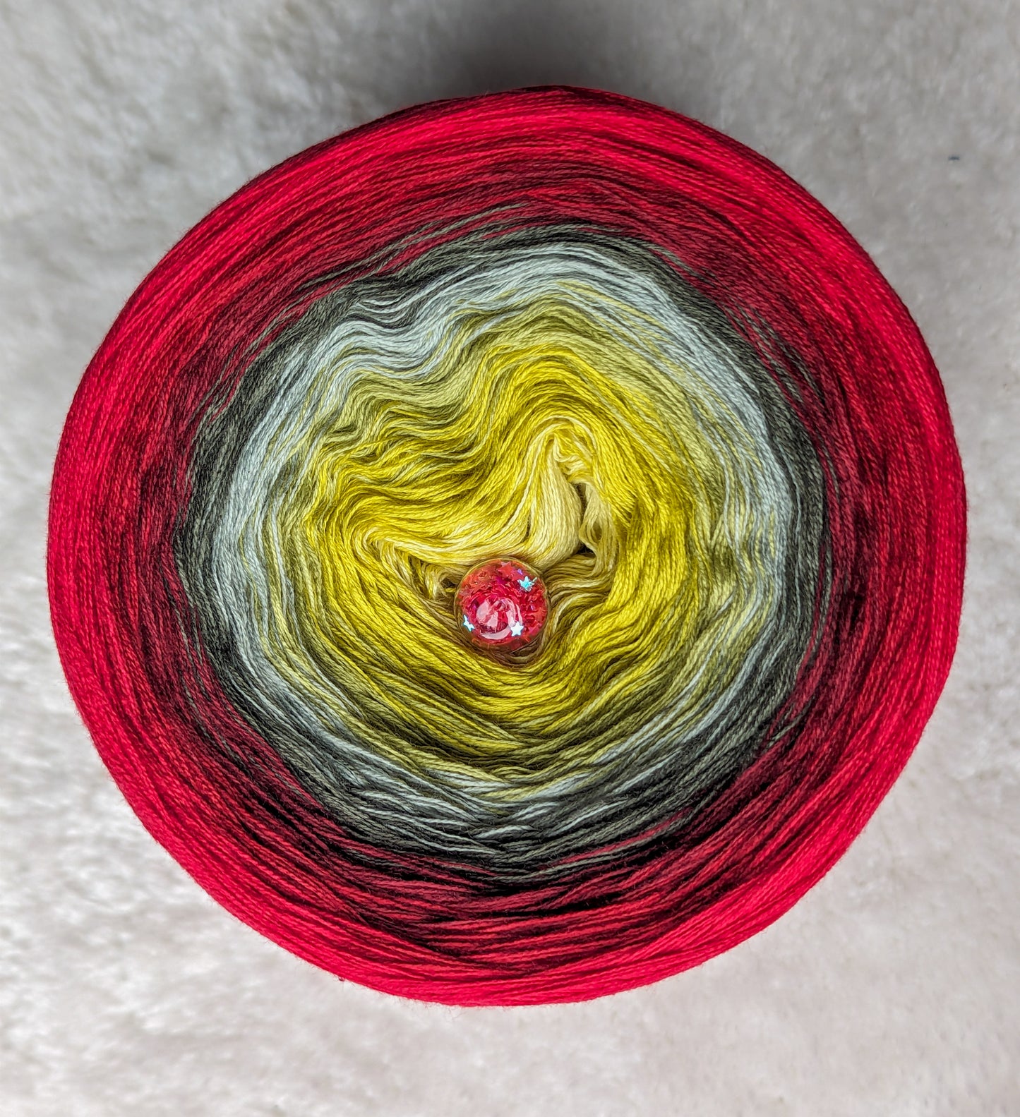 Gradient ombre yarn cake, colour combination C303