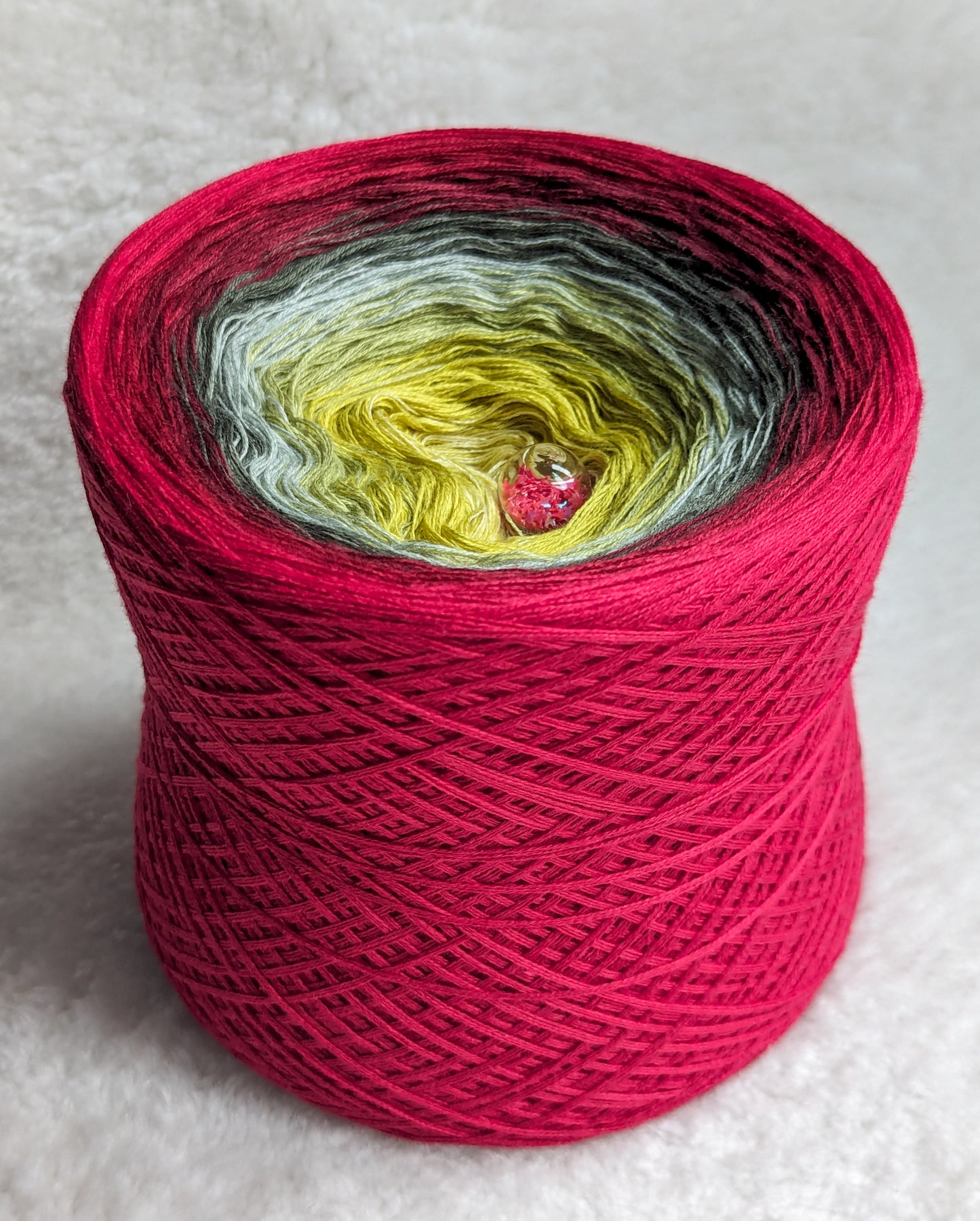 Gradient ombre yarn cake, colour combination C303