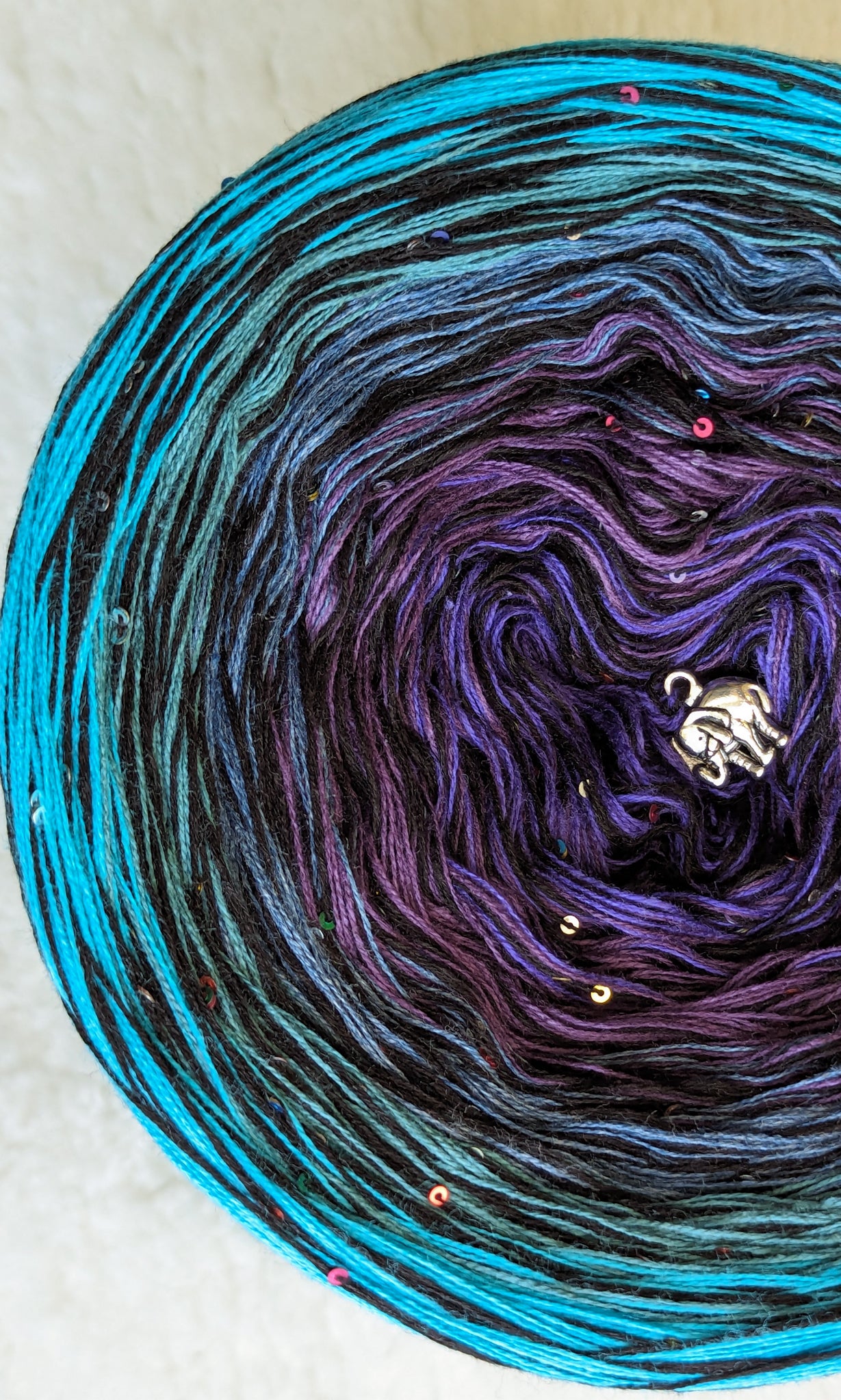 Gradient ombre yarn cake, colour combination C310