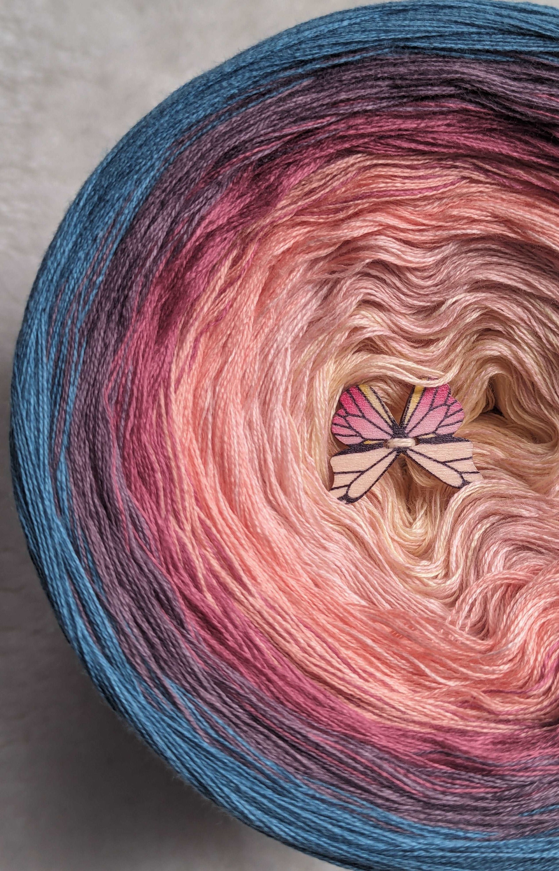 "Autumn aster" gradient ombre yarn cake