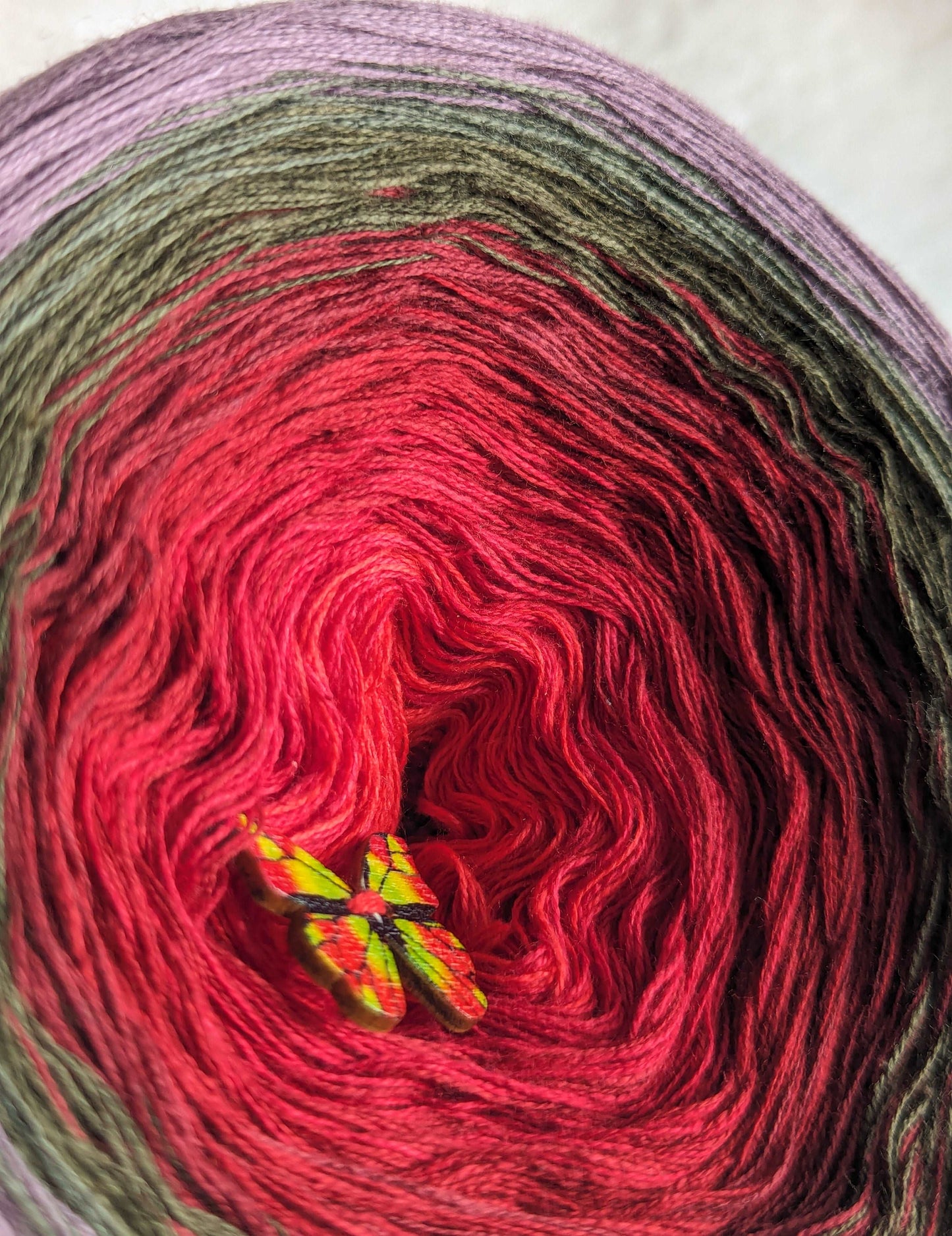 "Poppy field" gradient ombre yarn cake