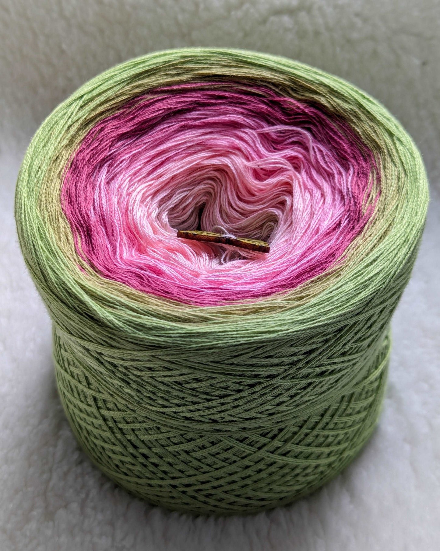 "Magnolia" gradient ombre yarn cake