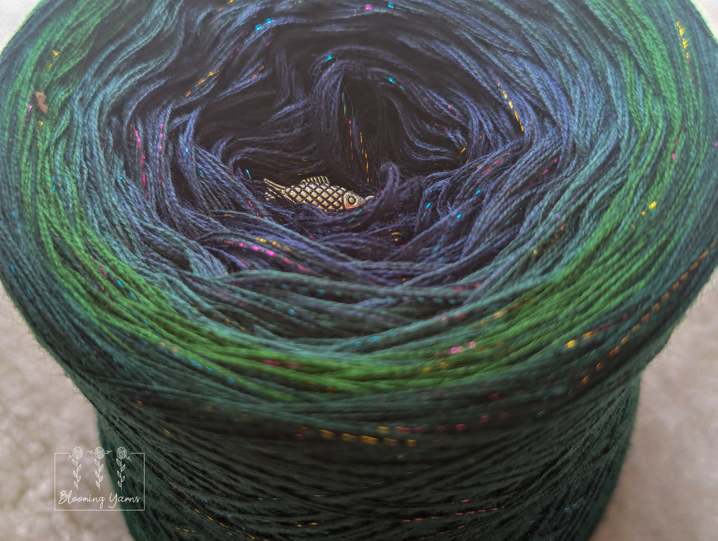 "Emerald Duck" gradient ombre yarn cake