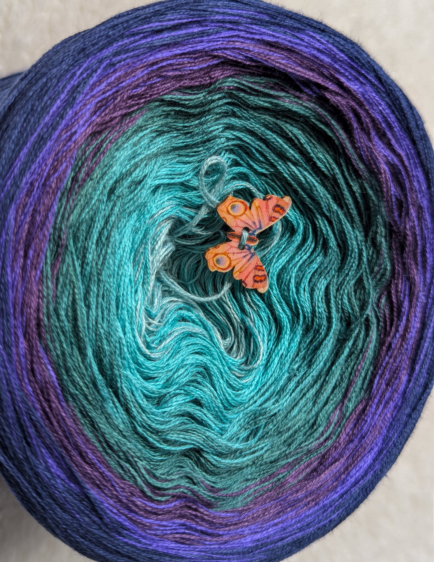 "Hummingbird" gradient ombre yarn cake