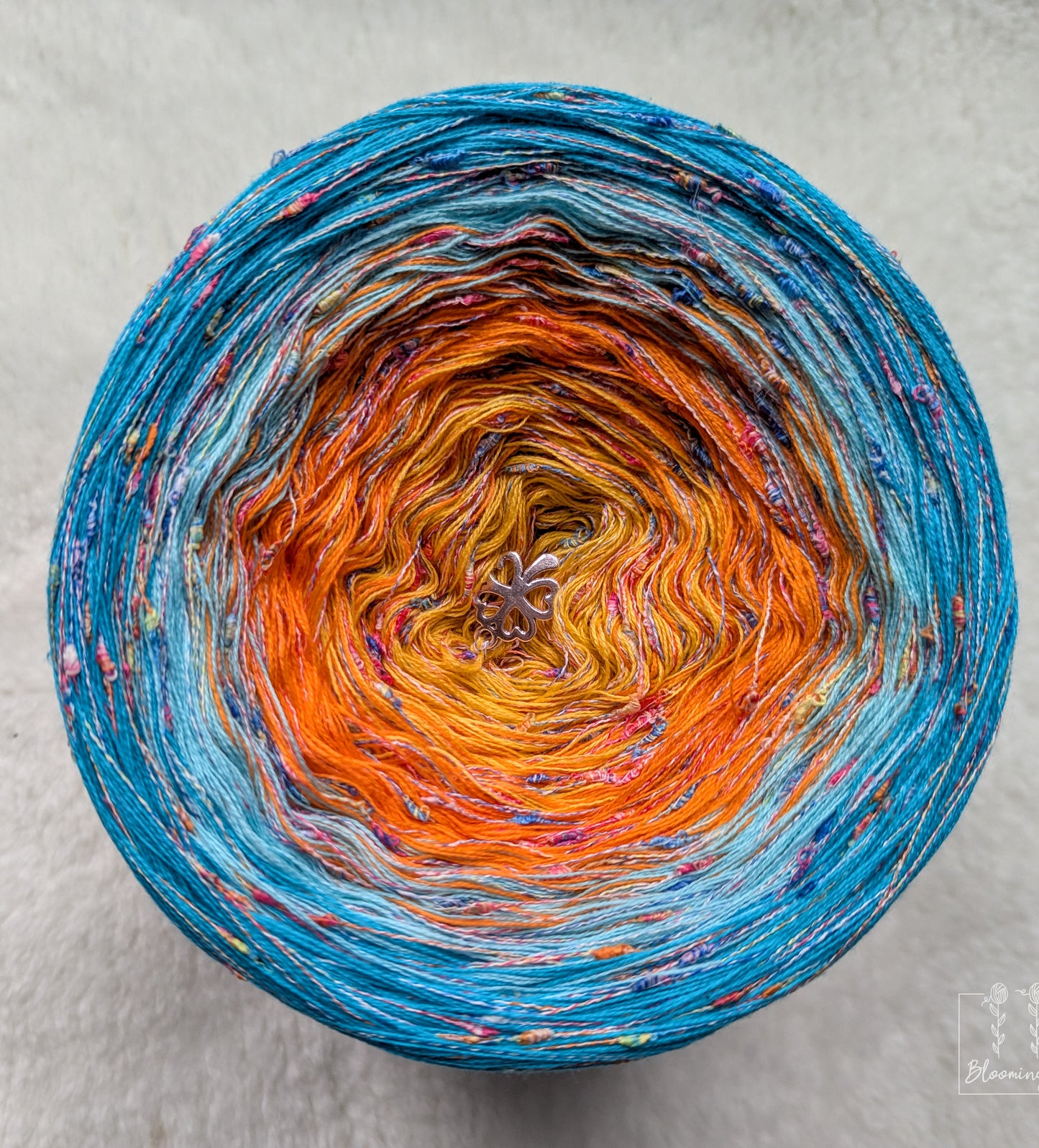 Gradient ombre yarn cake colour combination C337