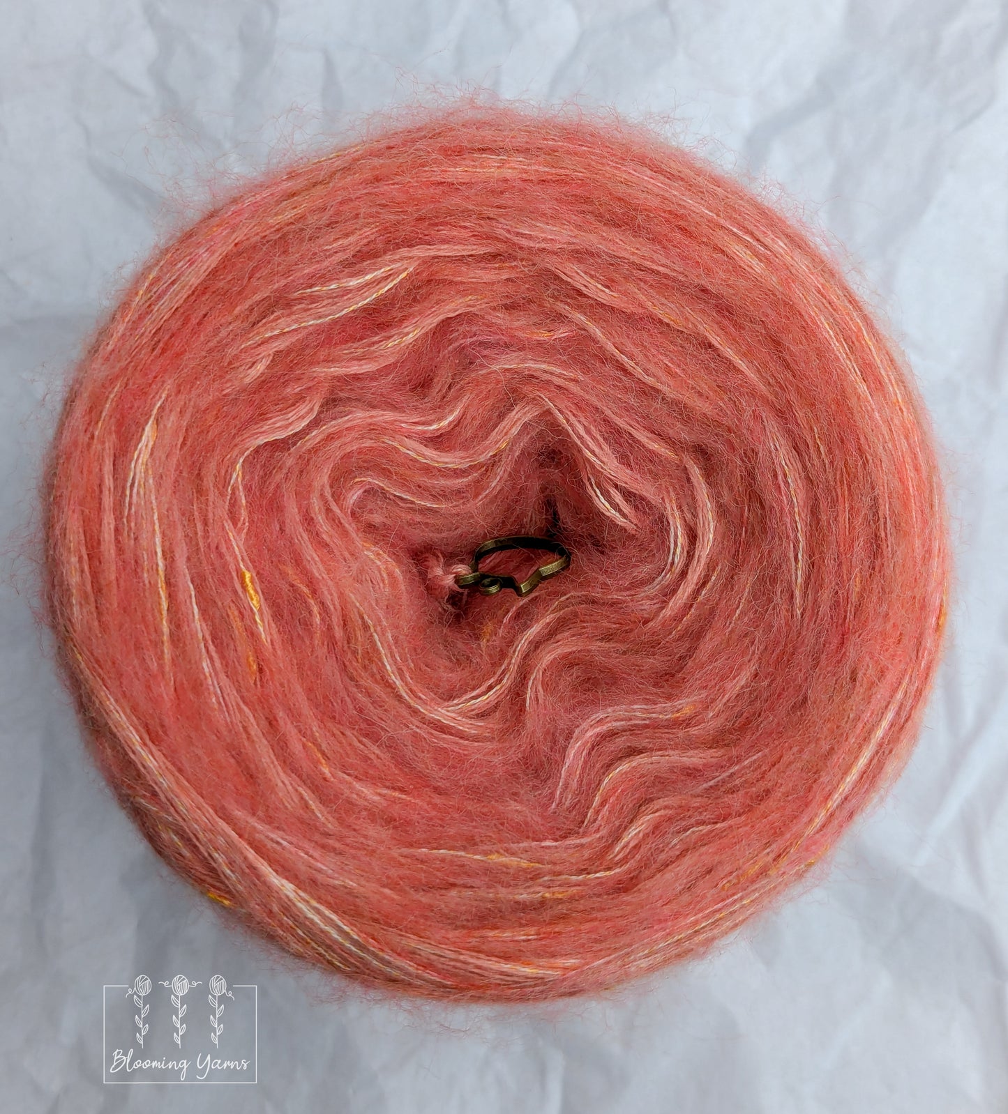 Melange fluffy yarn cake SW05