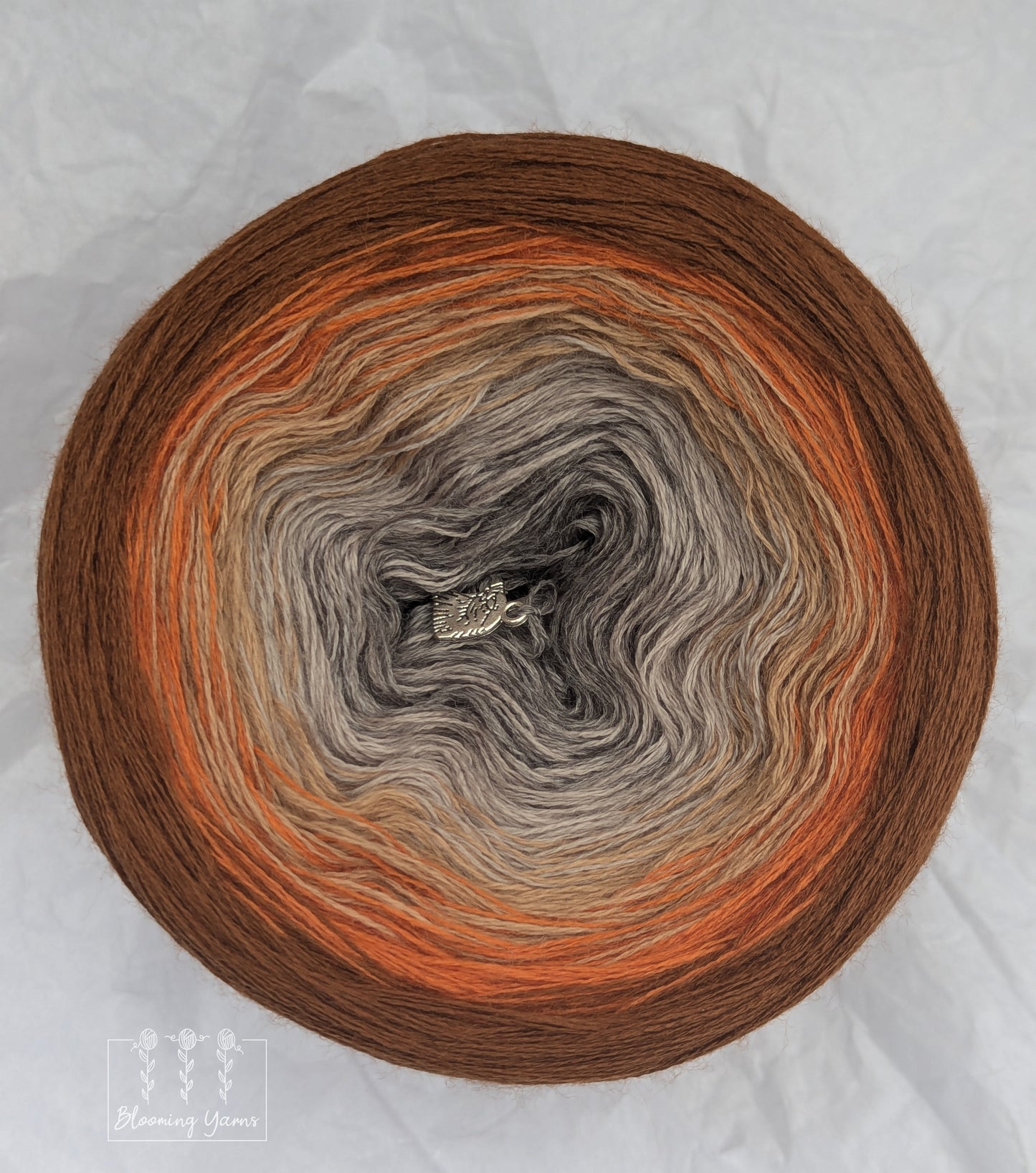 Gradient ombre yarn cake colour combination MA010